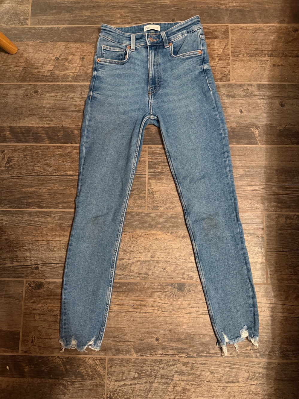 Zara Light Blue High-Rise Skinny Jeans with Frayed Ankles